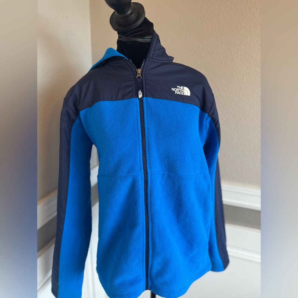 Teens North Face Two-Tone Blue and Black Jacket (18/20)